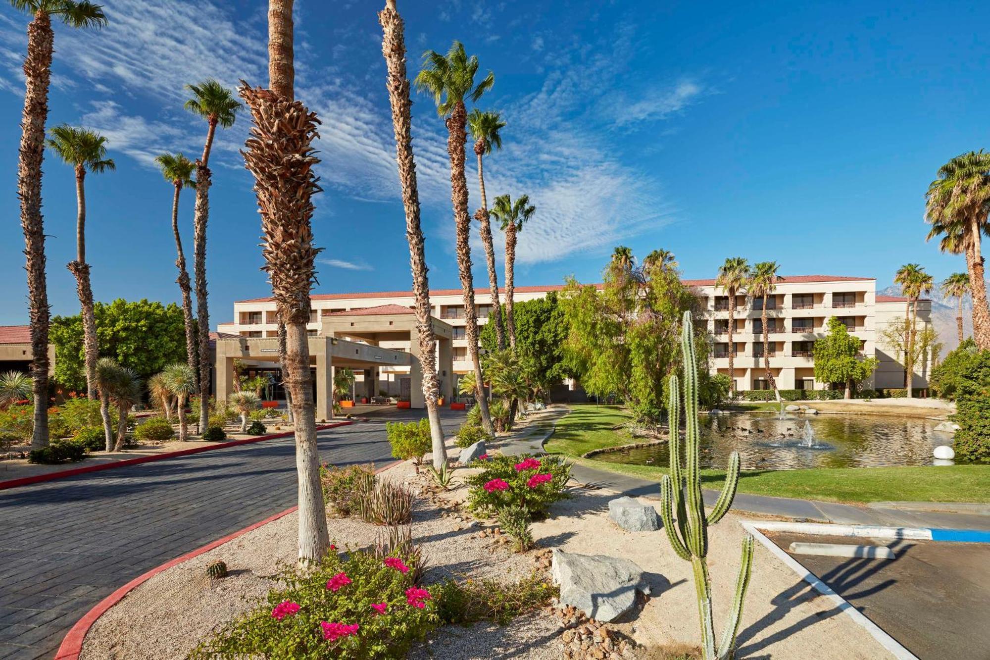 Doubletree By Hilton Golf Resort Palm Springs Кътидръл Сити Екстериор снимка